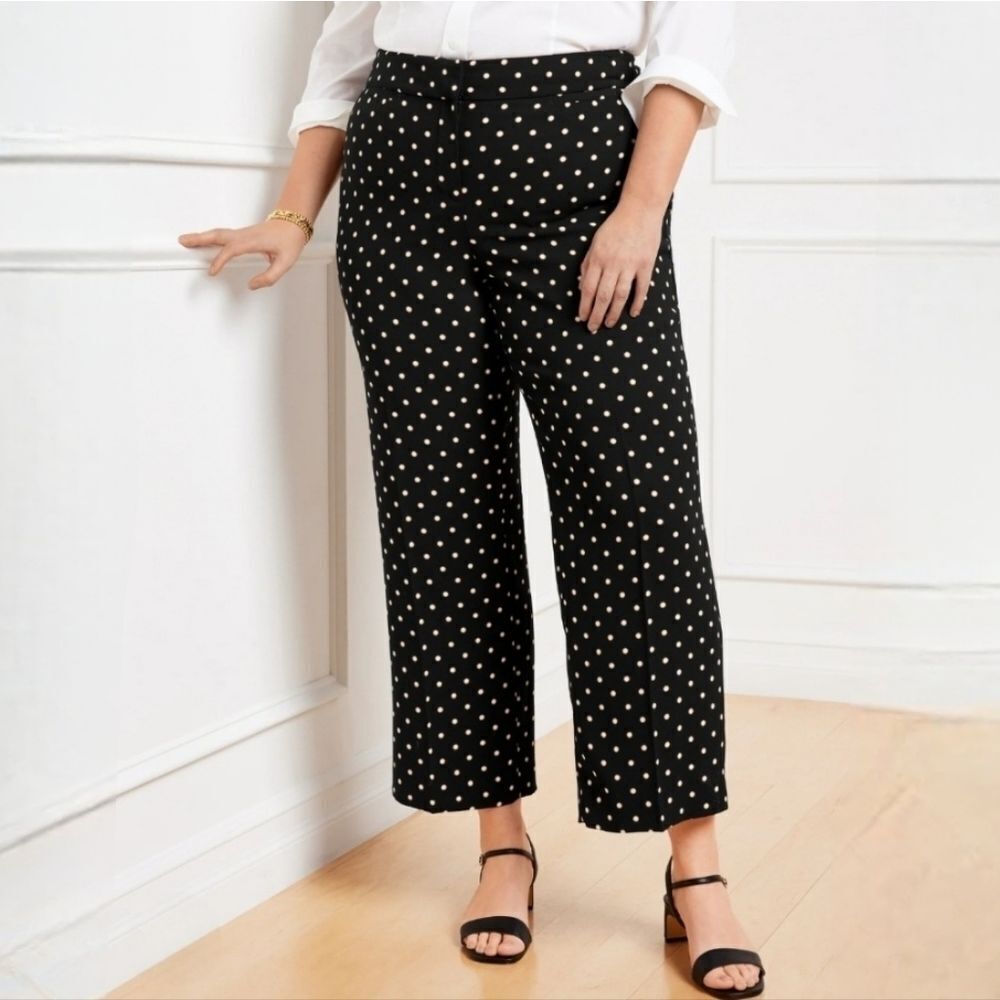Talbots Navy Dotty Print Capris Pant